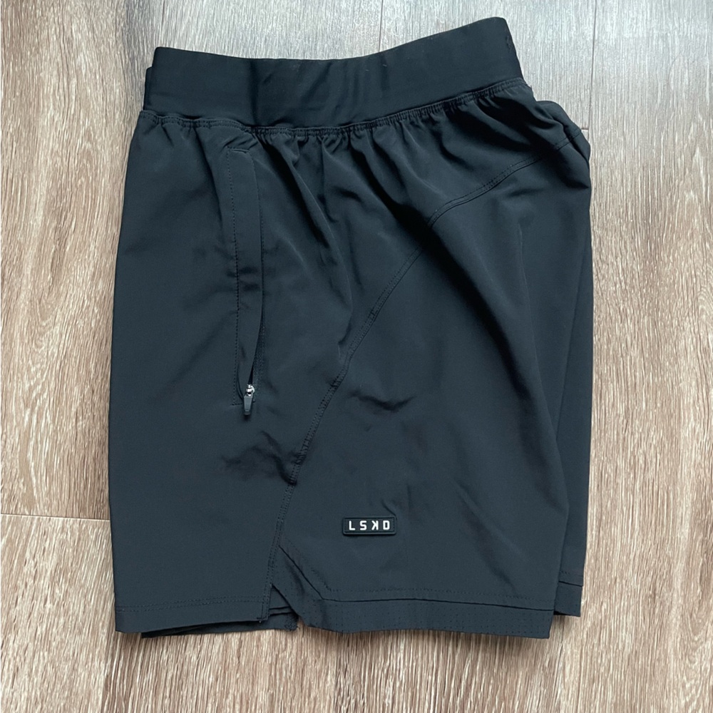 LSKD MENS CHALLENGER SHORTS 6.5